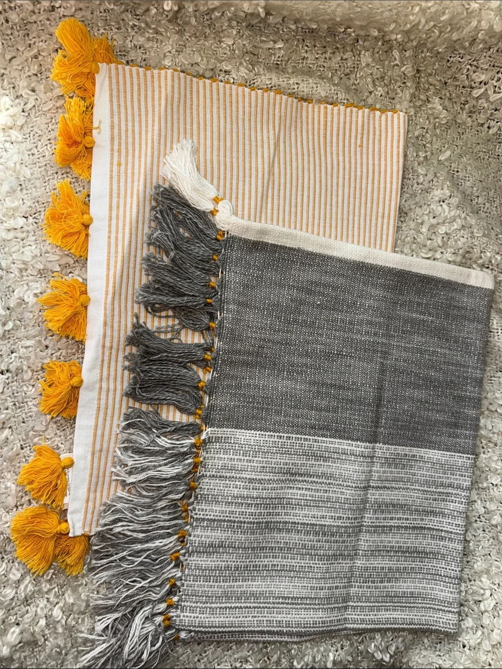 Carol & Frank NWT Set of 2 Placemats 100% Cotton Yellow and Grey